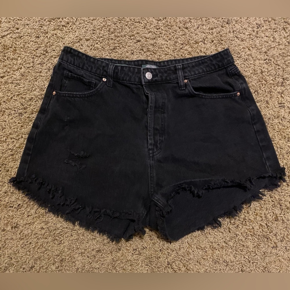 Wild Fable High Rise Distressed Shorts In Black Size 14